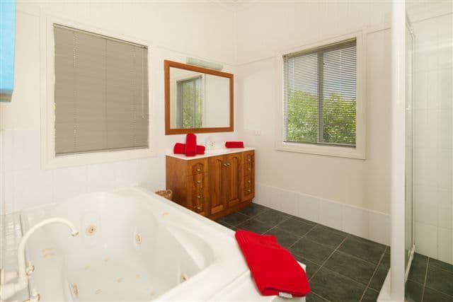 17 Wilton Terrace, YERONGA QLD 4104, Yeronga - Thumbnail 7