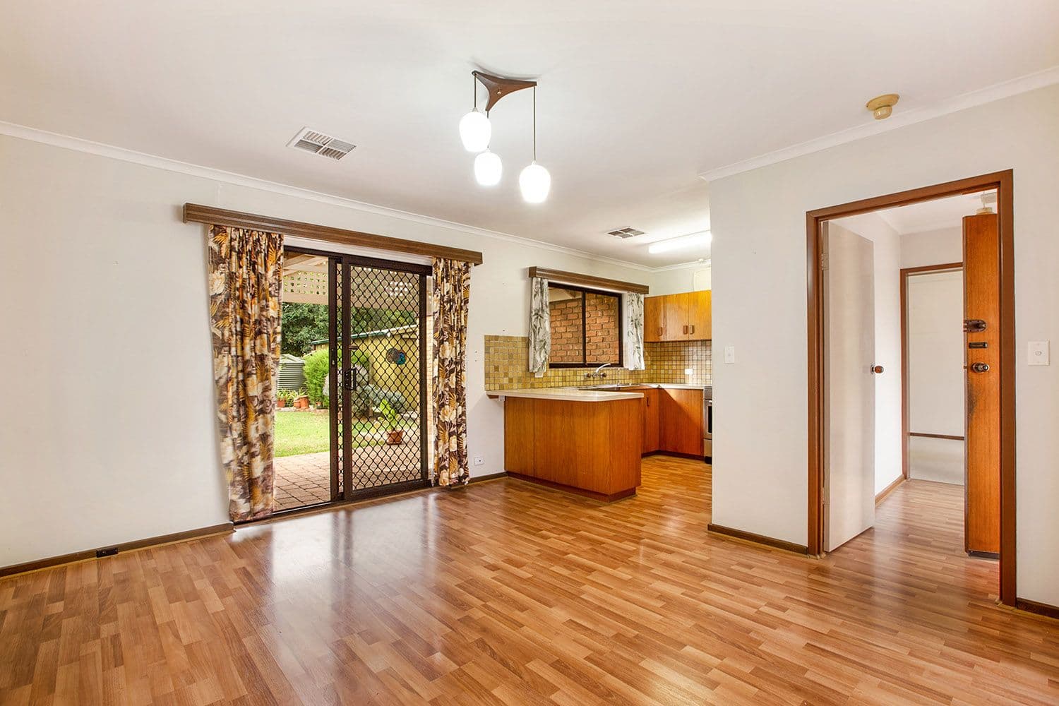 51 Oliphant Avenue, Marion SA 5043, Marion - Thumbnail 3
