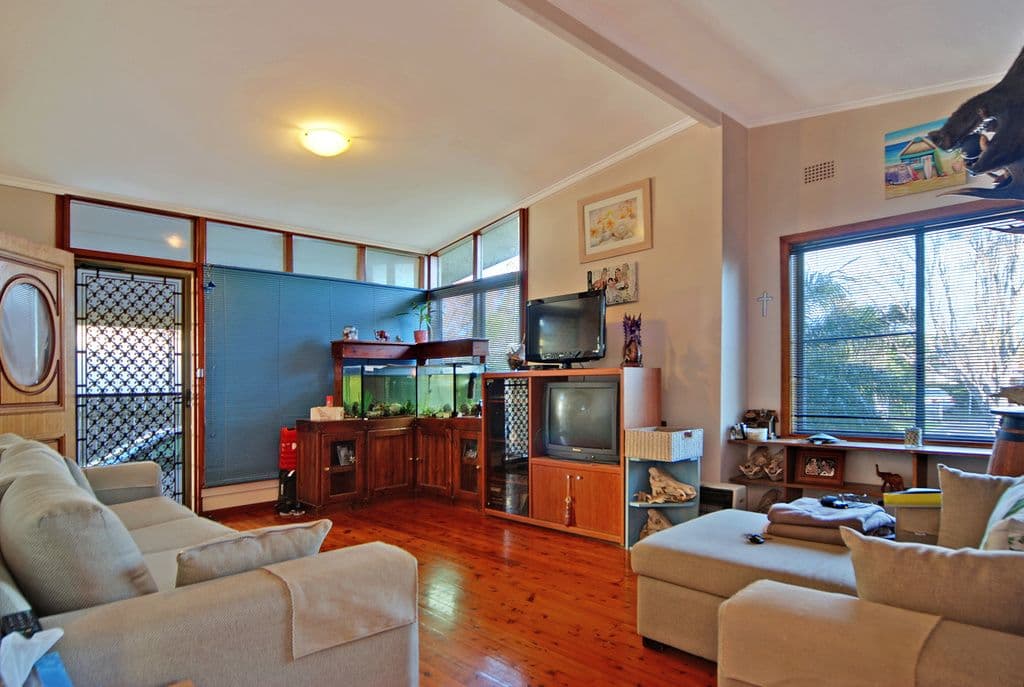 12 Grimmett Street, WARILLA NSW 2528, Warilla - Thumbnail 2