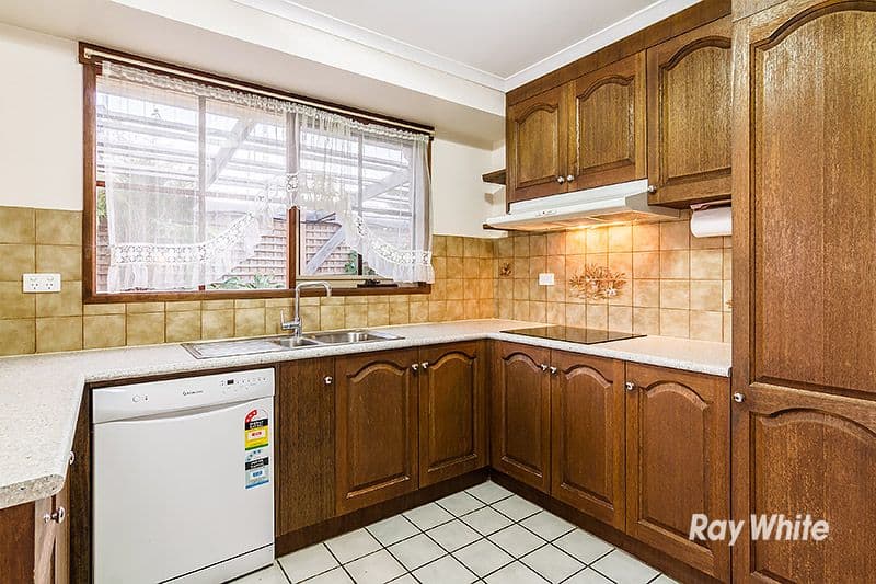 46 Courtenay Avenue, Cranbourne North VIC 3977, Cranbourne North - Thumbnail 2