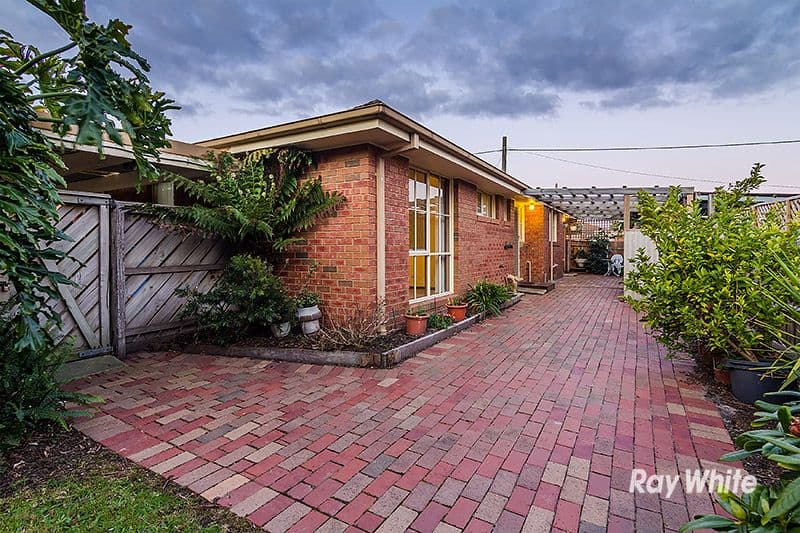 46 Courtenay Avenue, Cranbourne North VIC 3977, Cranbourne North - Thumbnail 7