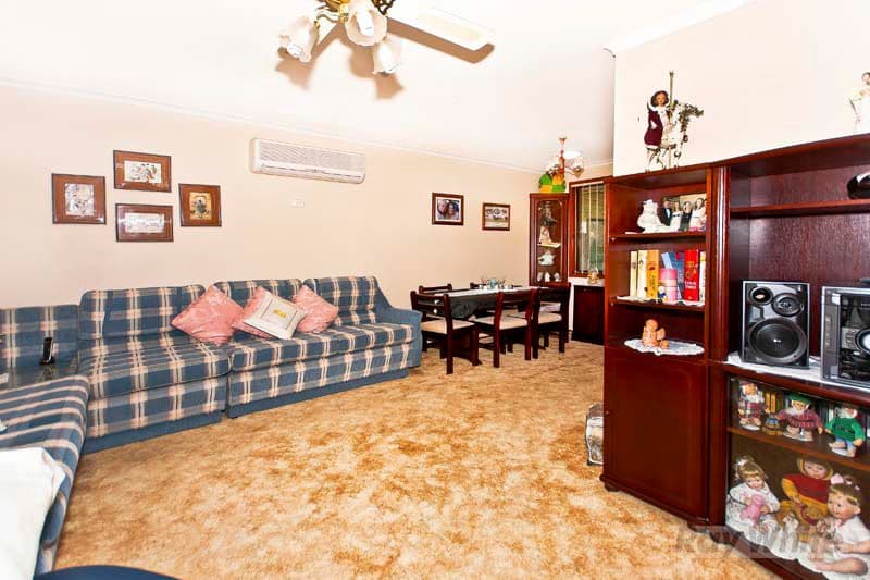 35  Gundagai Crescent, WAKELEY NSW 2176, Wakeley - Thumbnail 4