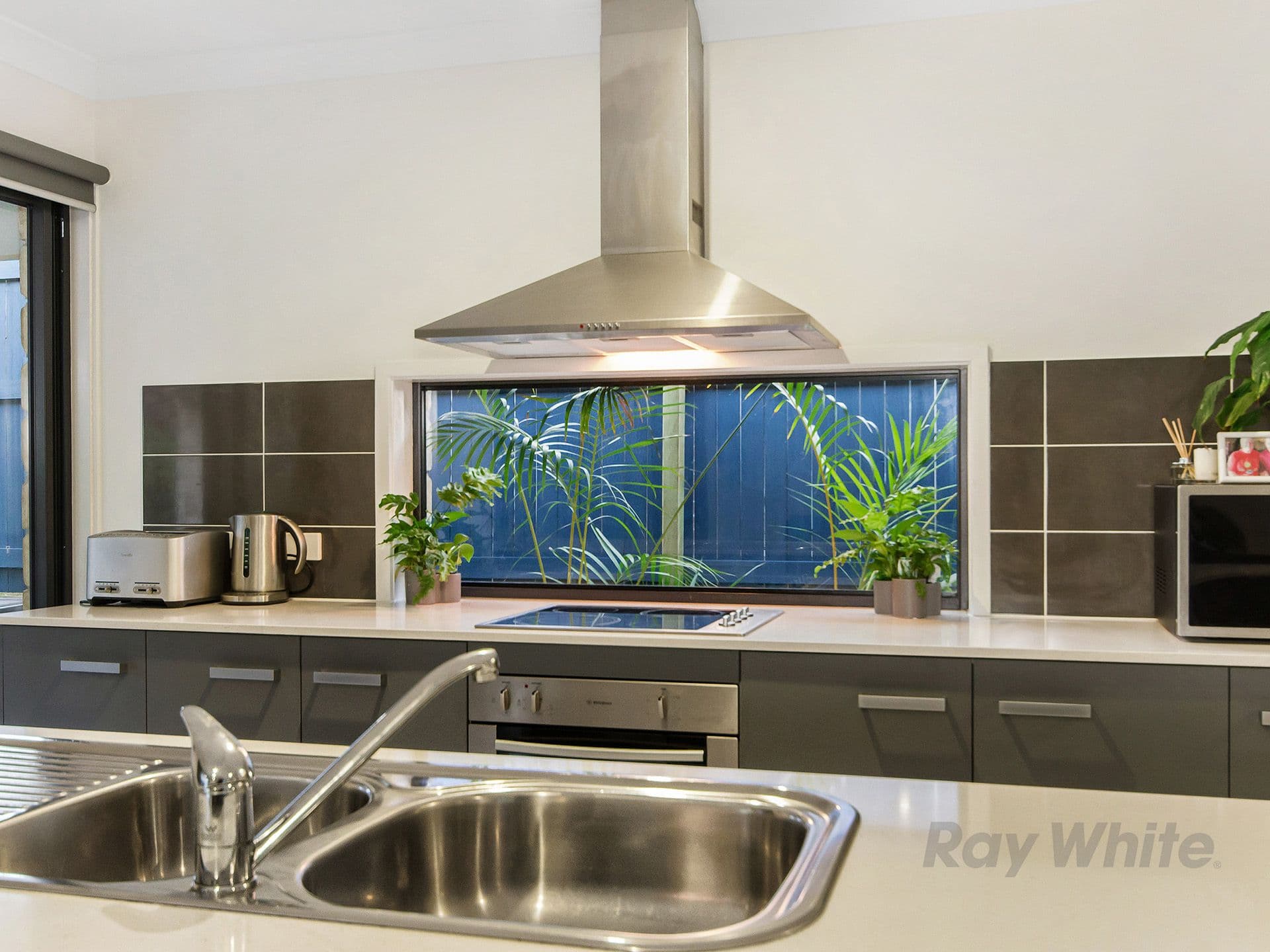 65 Landsdowne Drive, Ormeau Hills QLD 4208, Ormeau Hills - Thumbnail 4