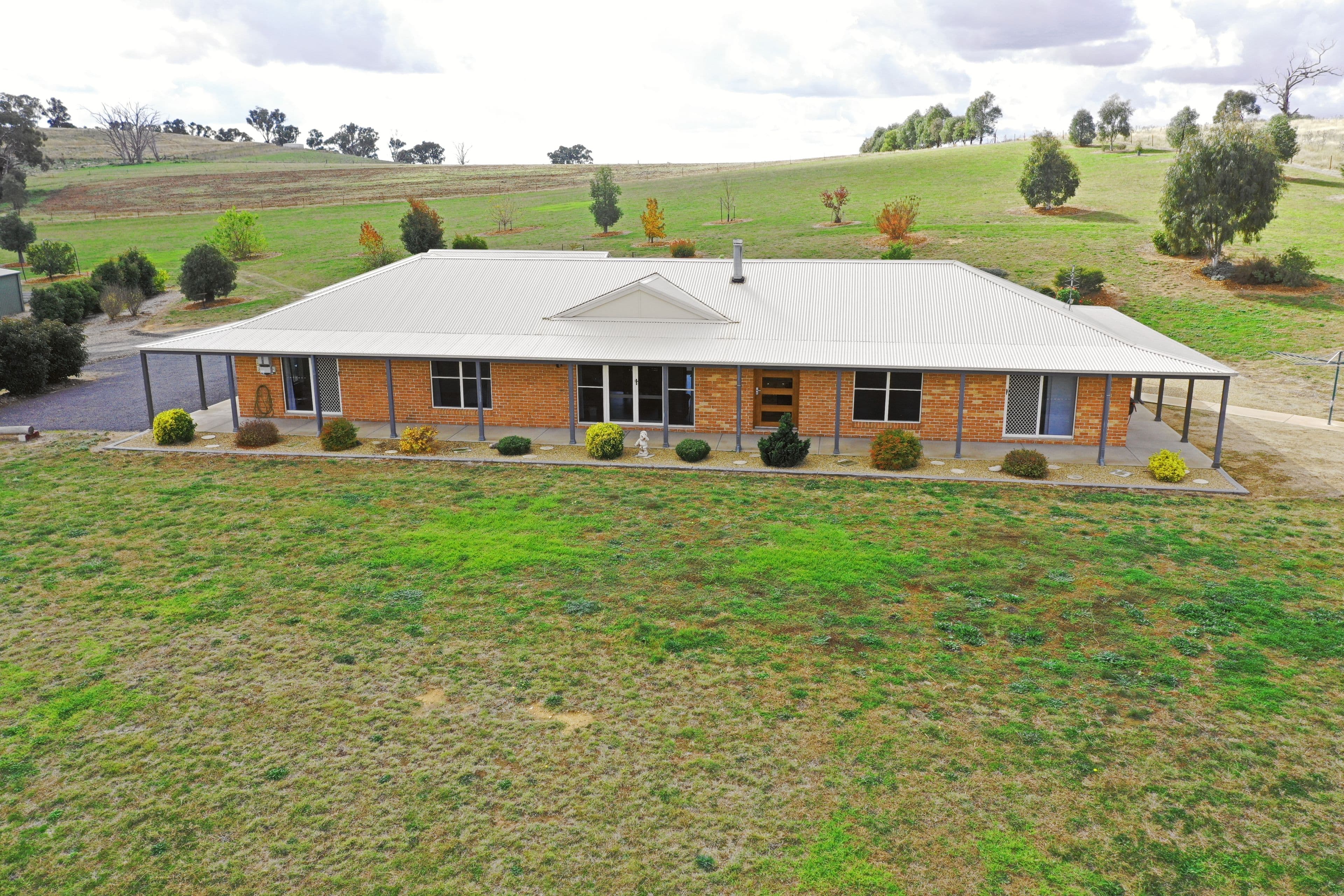 105 Donges Road, Young NSW 2594, Young - Thumbnail 2