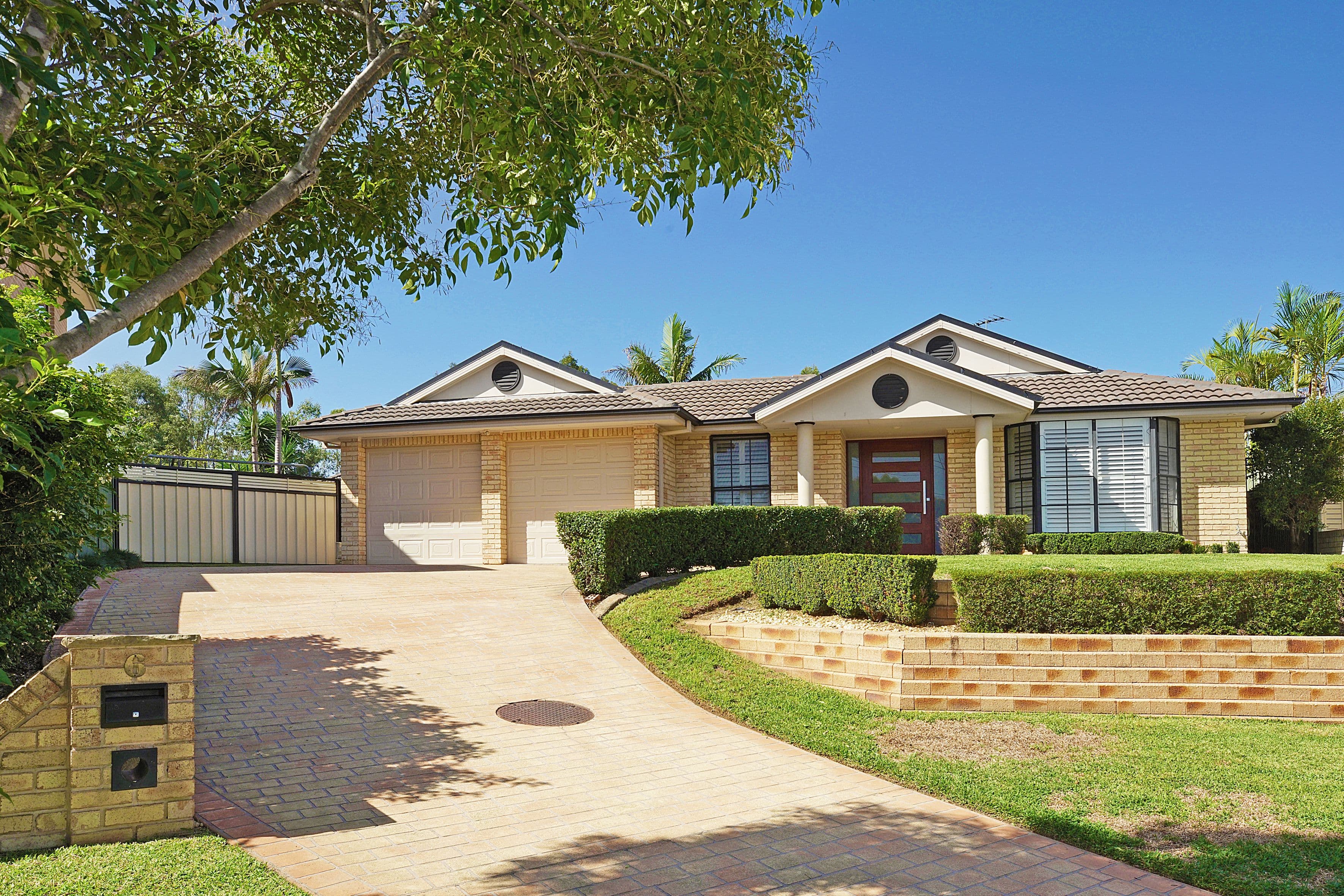 6 Suntop Place, Glenmore Park - Image 1