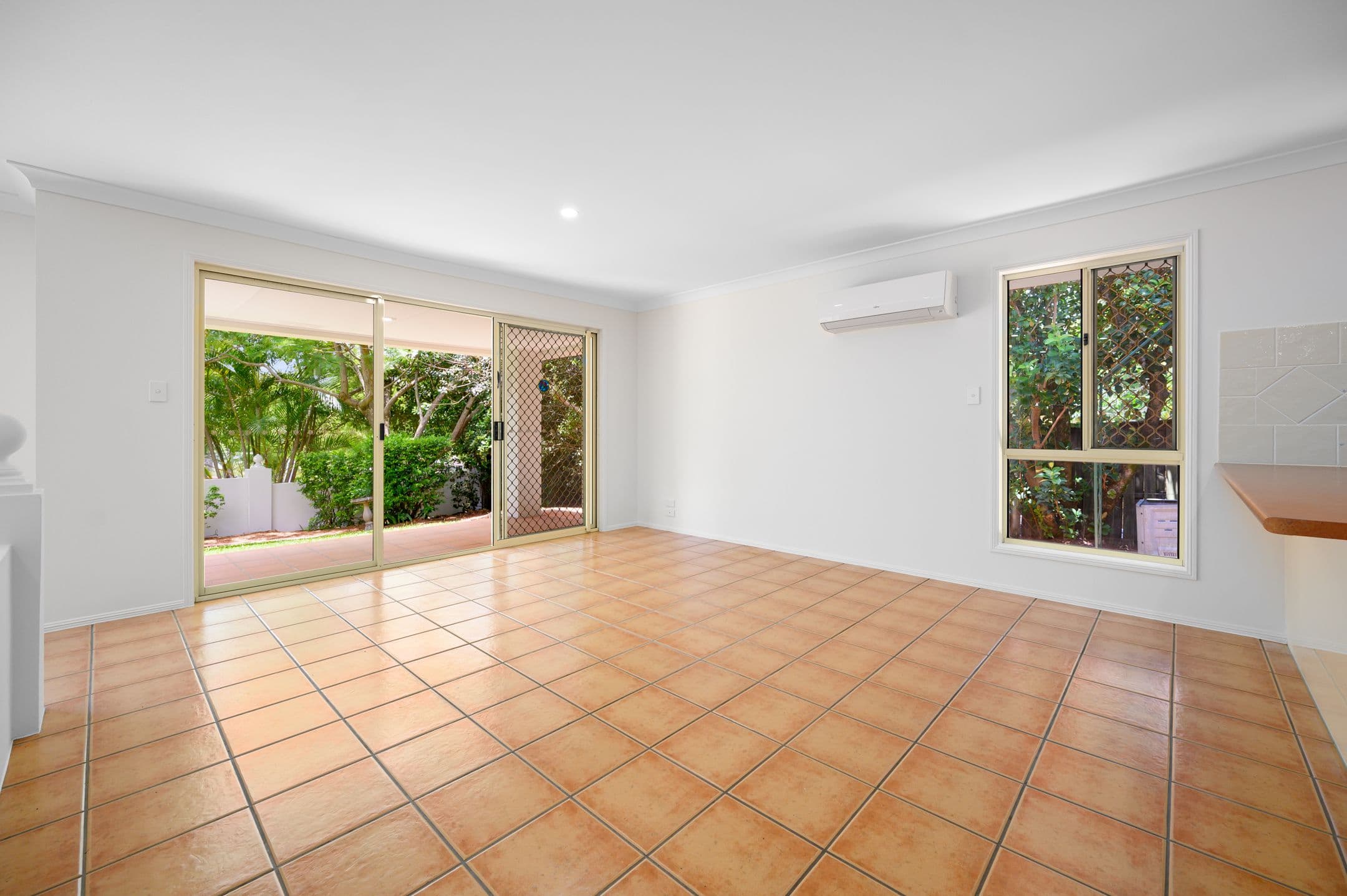 2 Phoenix Street, Pacific Pines QLD 4211, Pacific Pines - Thumbnail 6
