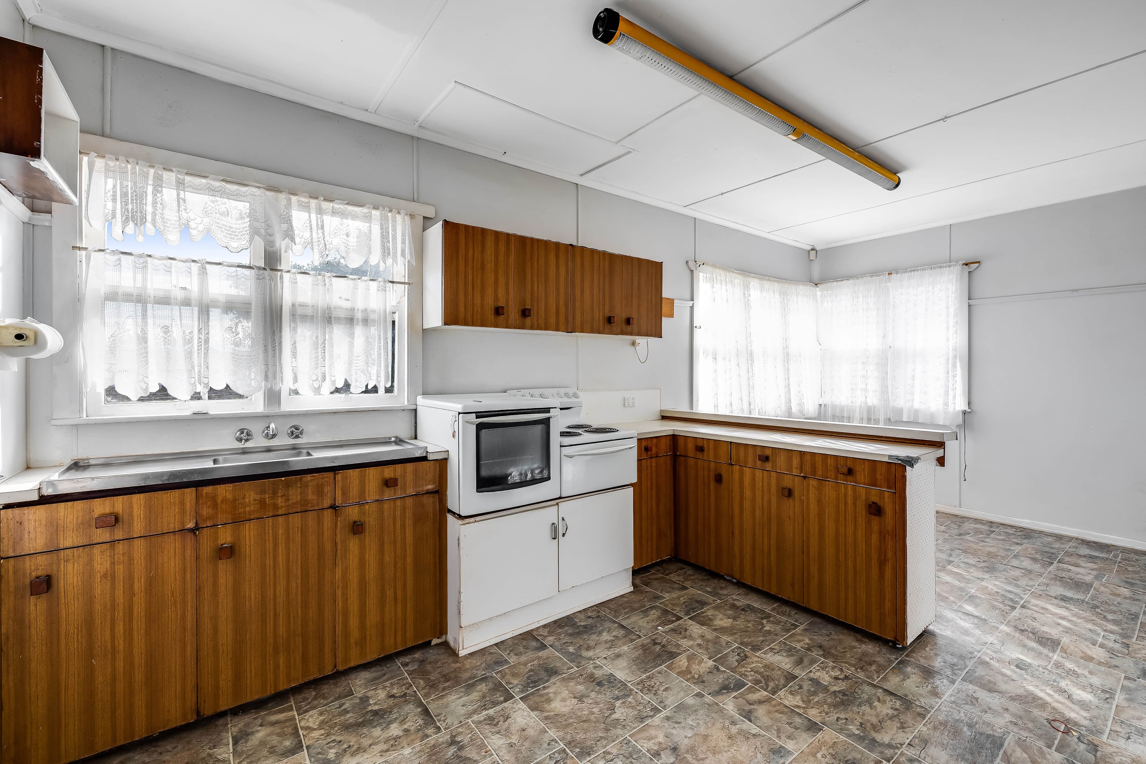 467 Alderley Street, Harristown QLD 4350, Harristown - Thumbnail 3