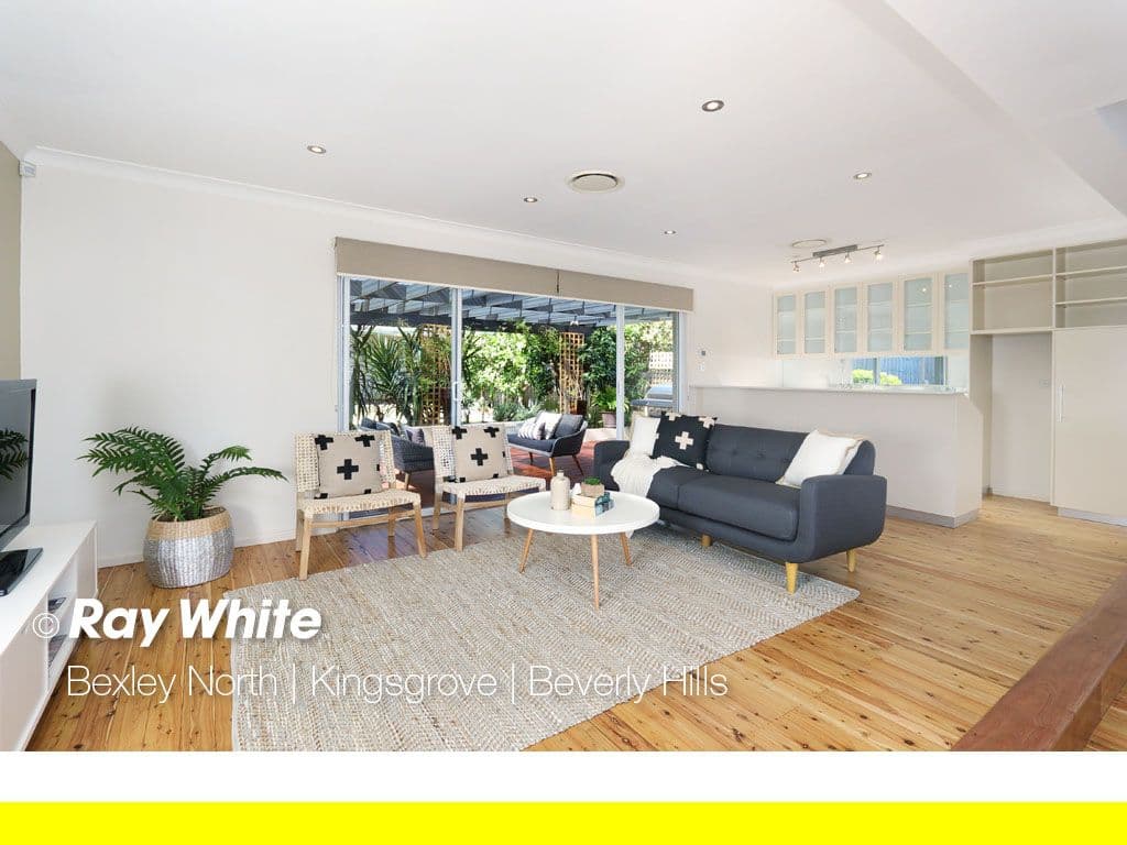 10 Doonkuna Street, Beverly Hills - Thumbnail 3