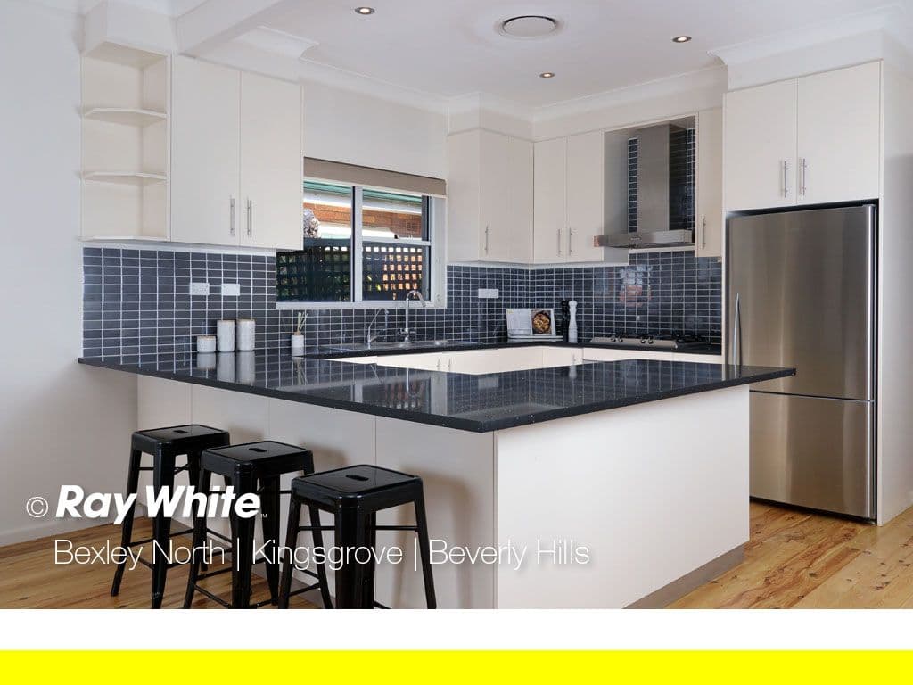 10 Doonkuna Street, Beverly Hills - Thumbnail 4