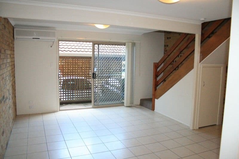 2 Tingi Avenue, TANAH MERAH QLD 4128, Tanah Merah - Thumbnail 4