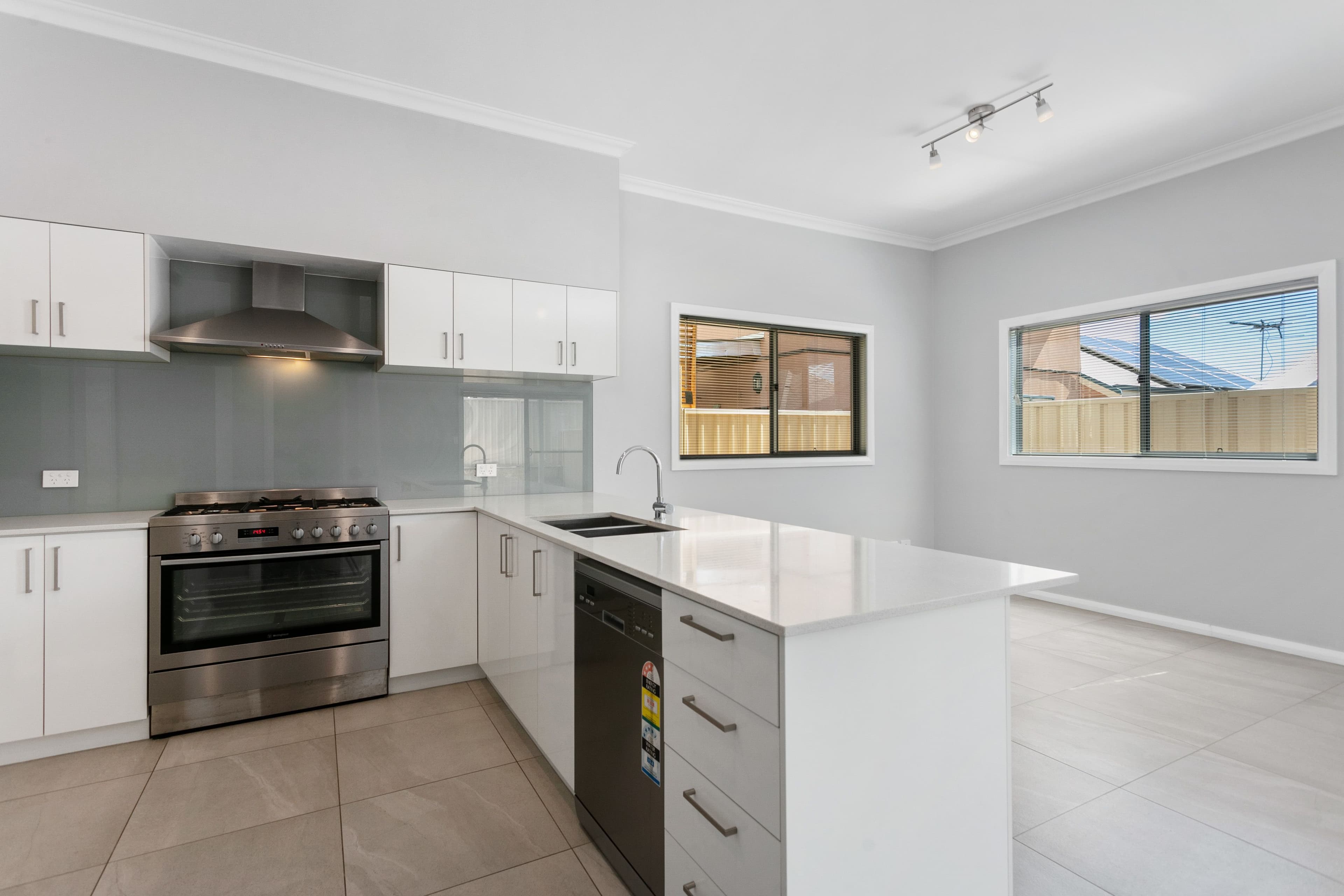 98a Northstead Street, Scarborough WA 6019, Scarborough - Thumbnail 7