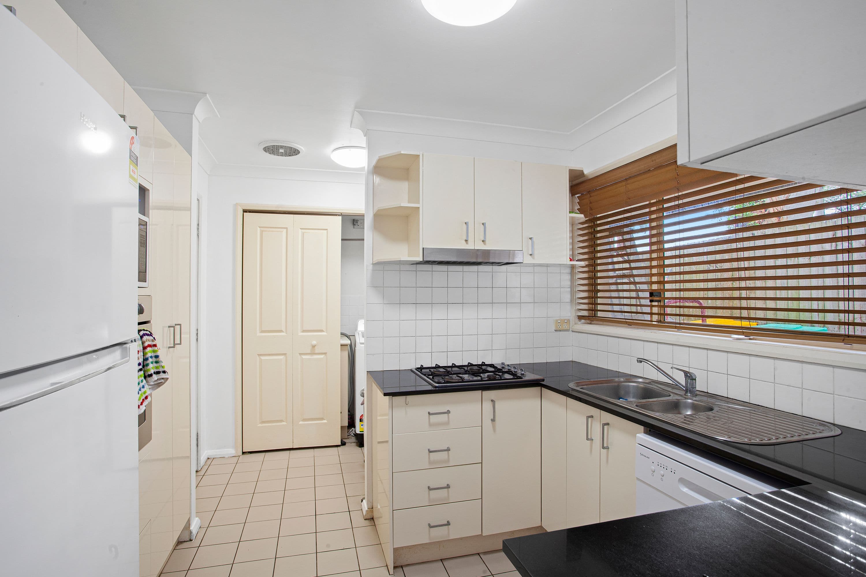 5A Burgin Close, Berkeley Vale NSW 2261, Berkeley Vale - Thumbnail 3