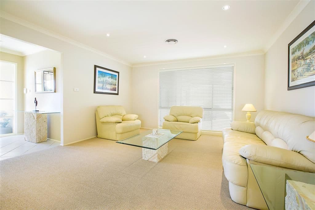 33 Boldero Crescent, GLENMORE PARK NSW 2745, Glenmore Park - Thumbnail 3