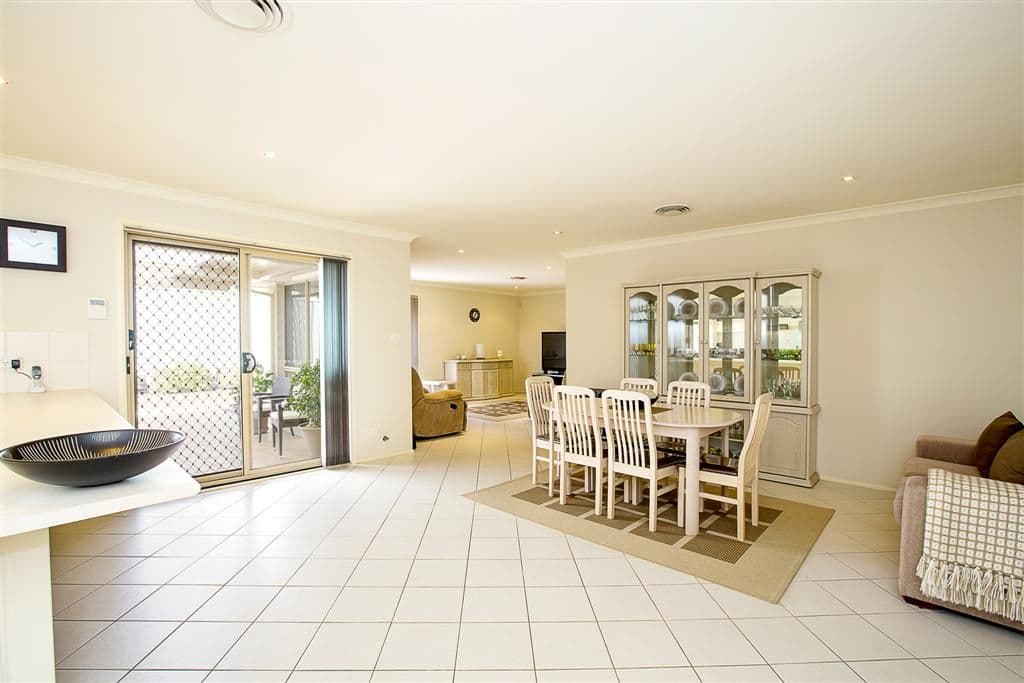 33 Boldero Crescent, GLENMORE PARK NSW 2745, Glenmore Park - Thumbnail 5