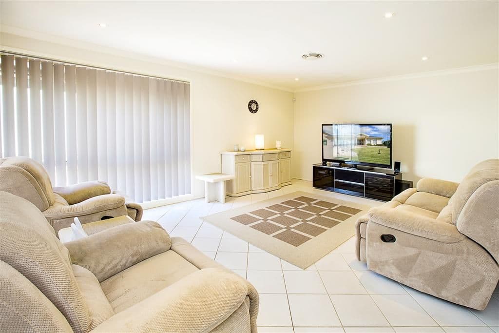 33 Boldero Crescent, GLENMORE PARK NSW 2745, Glenmore Park - Thumbnail 6