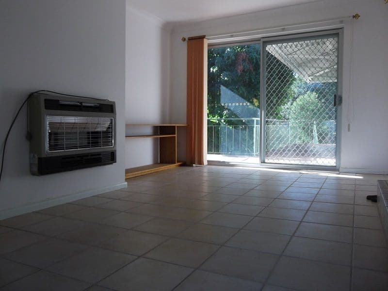 4 Eulo Street, COWRA NSW 2794, Cowra - Thumbnail 4
