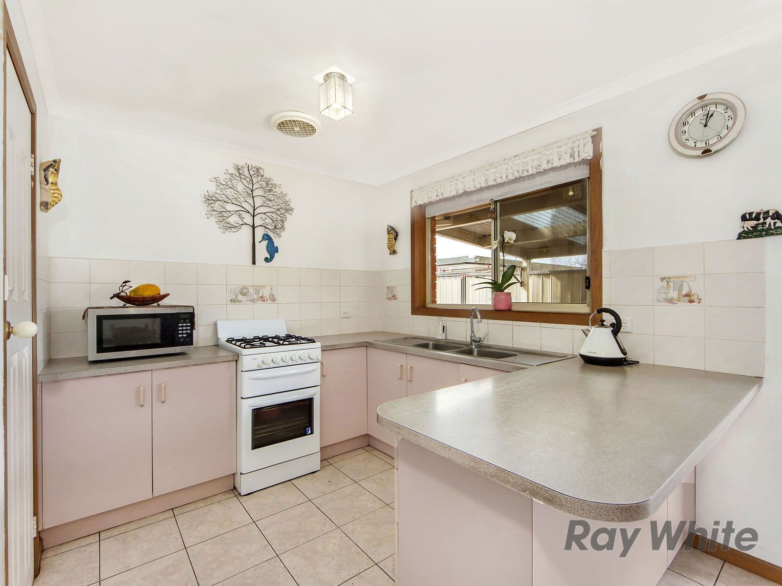 230 Main Road East, St Albans VIC 3021, St Albans - Thumbnail 3