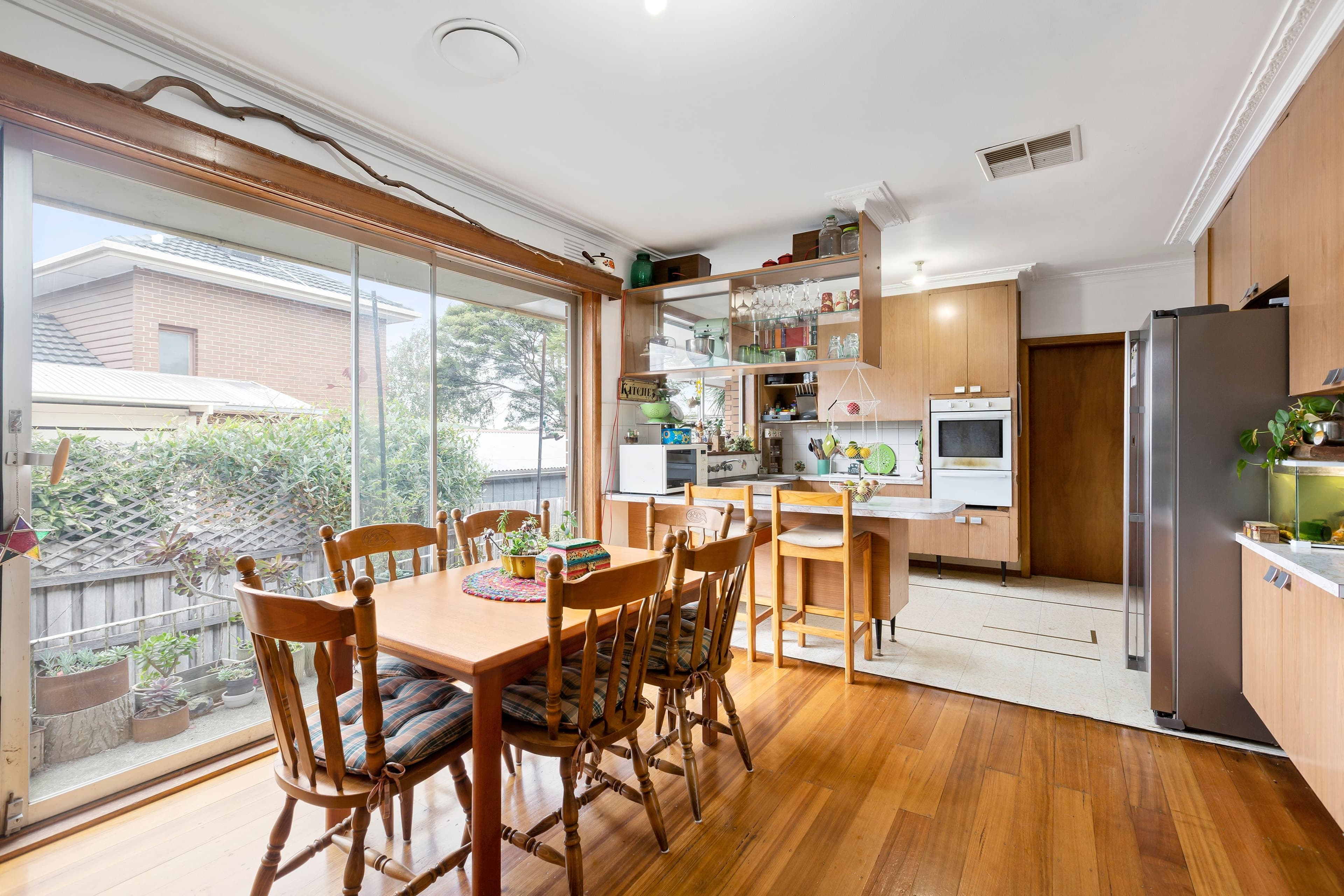 22 Dunfield Avenue, Mitcham VIC 3132, Mitcham - Thumbnail 3