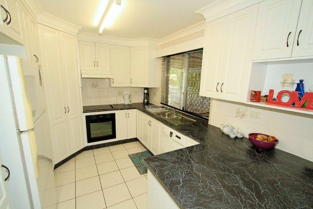 64 Davison Street, GRACEMERE QLD 4702, Gracemere - Thumbnail 3