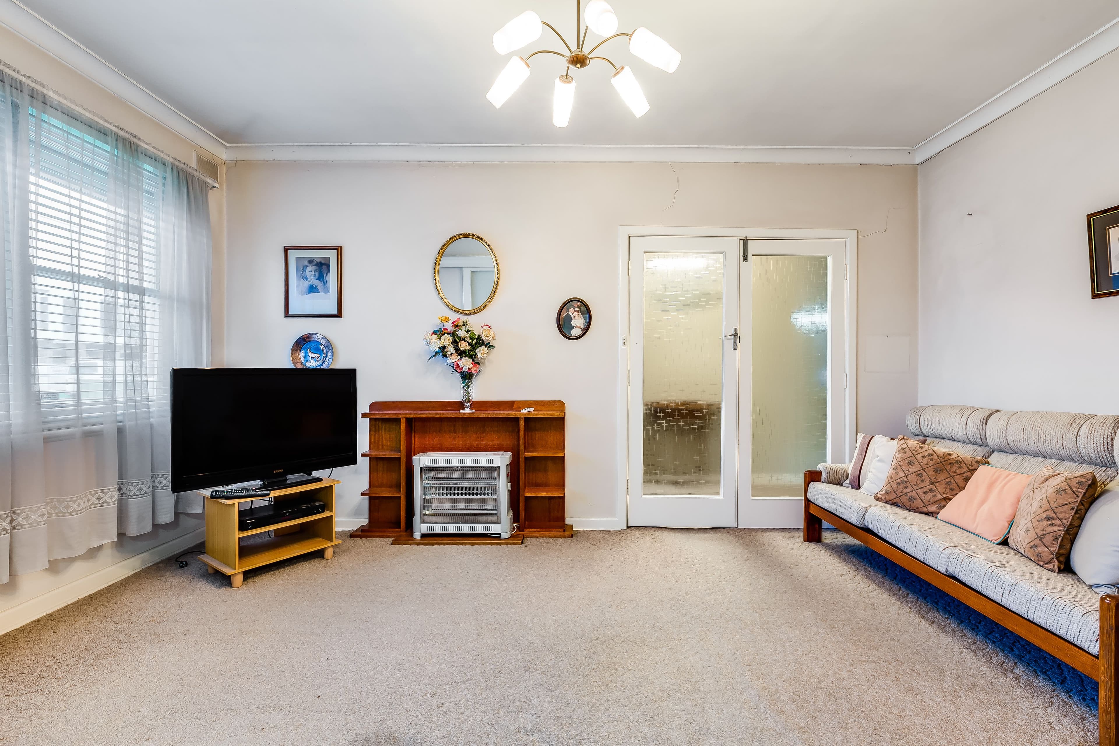 19 Arundel Street, Vale Park SA 5081, Vale Park - Thumbnail 2