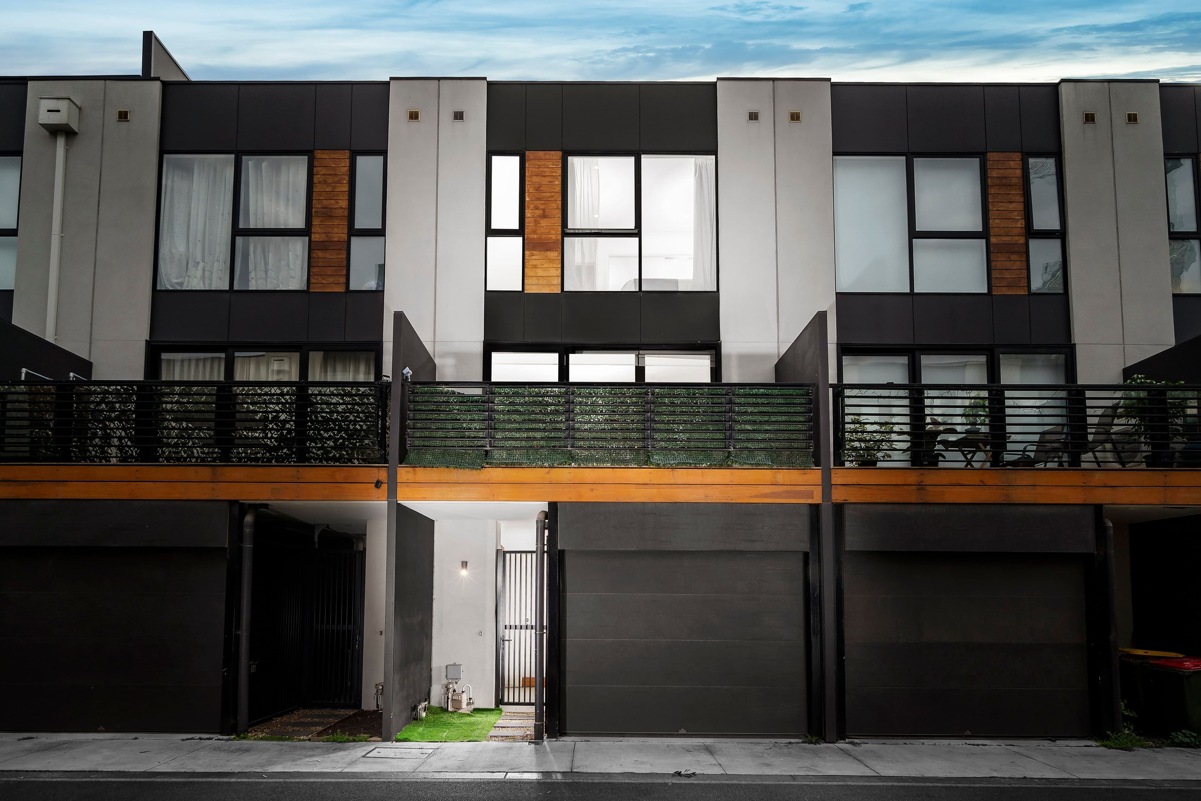 12 Darke Road, Port Melbourne VIC 3207, Port Melbourne - Image 1