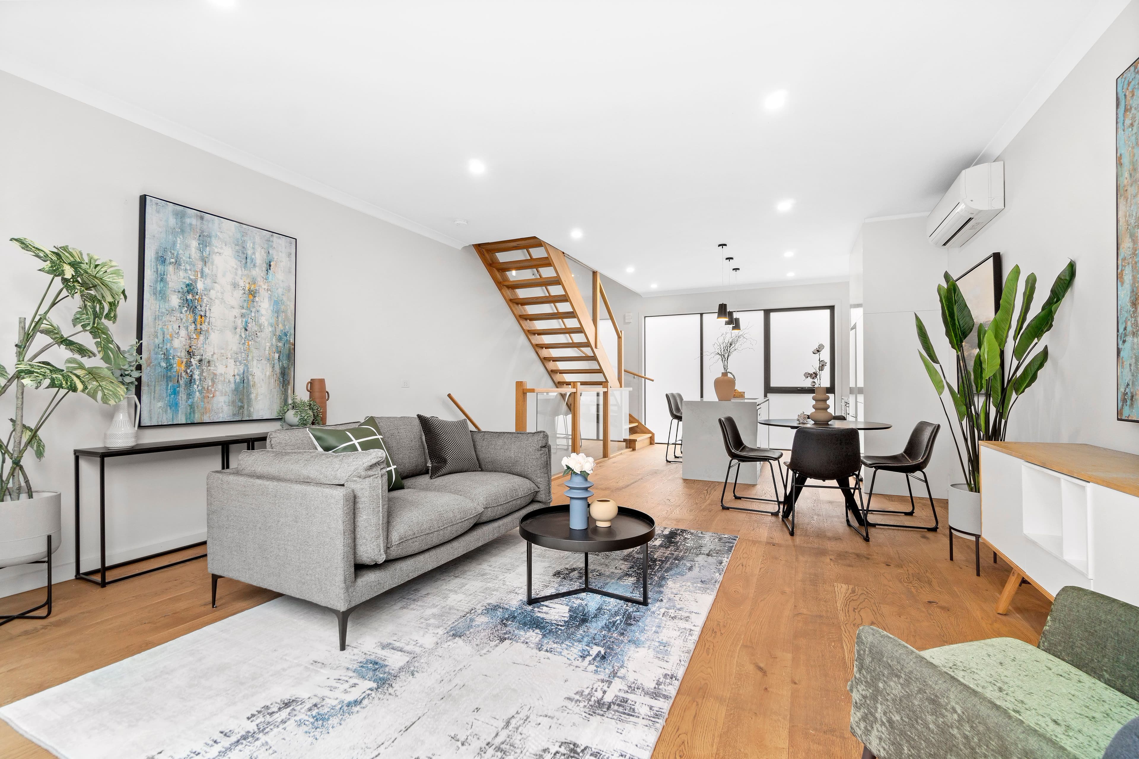 12 Darke Road, Port Melbourne VIC 3207, Port Melbourne - Thumbnail 2