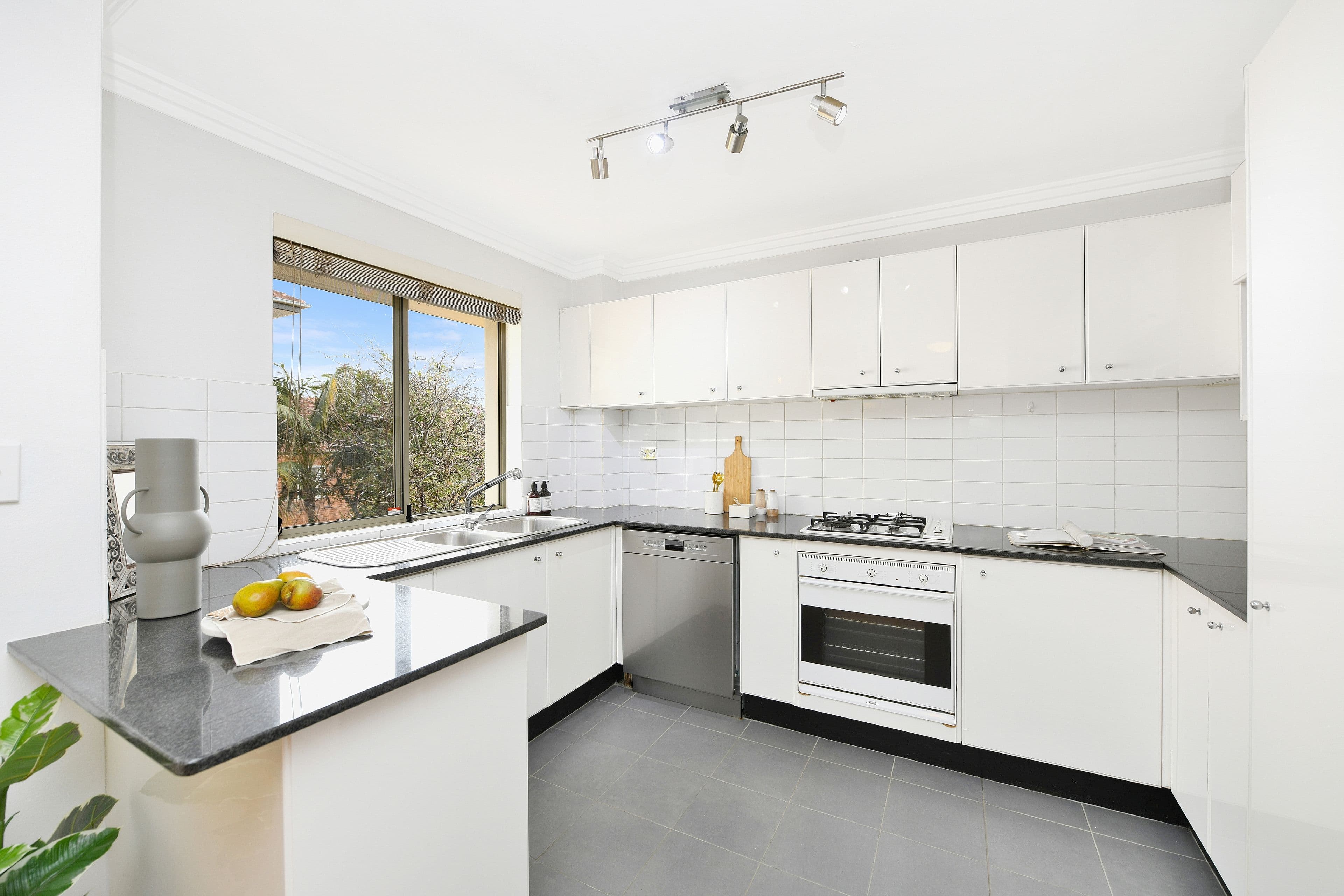 114-116 Brook Street, Coogee NSW 2034, Coogee - Thumbnail 5