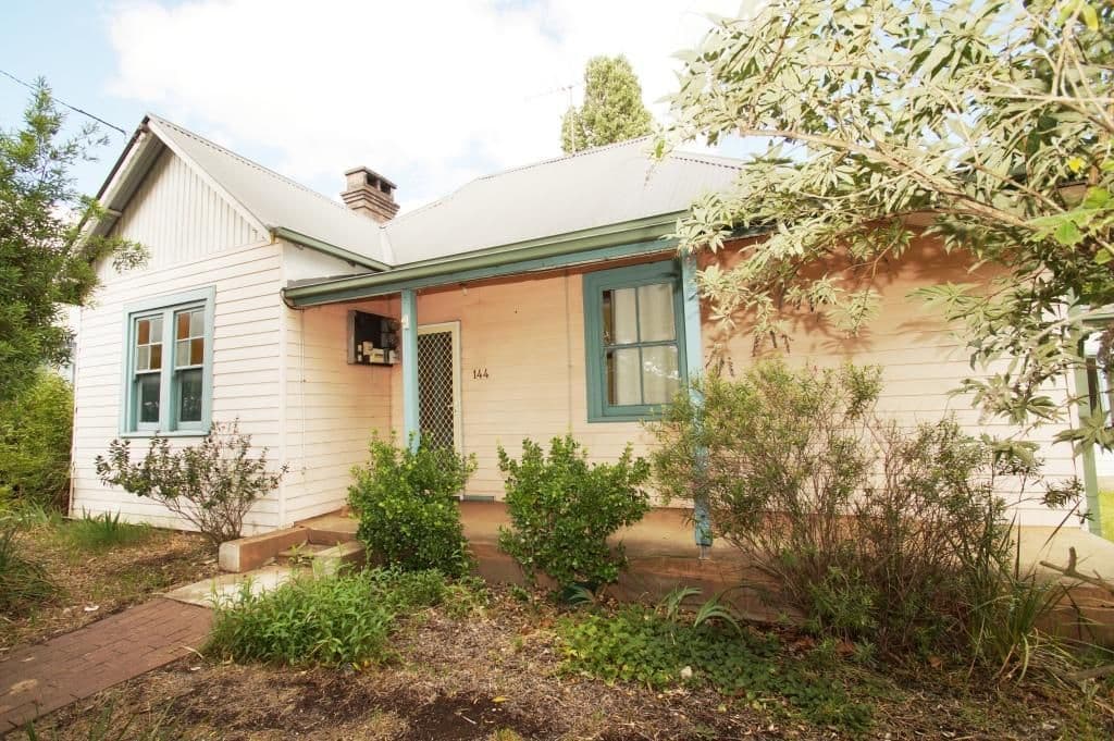144 Markham Street, ARMIDALE NSW 2350, Armidale - Image 1