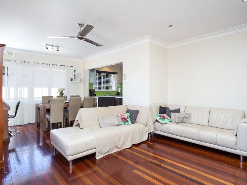 5 Woodhill Avenue, COORPAROO QLD 4151, Coorparoo - Thumbnail 2