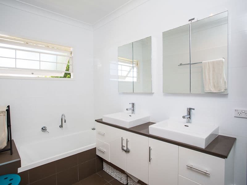 5 Woodhill Avenue, COORPAROO QLD 4151, Coorparoo - Thumbnail 6