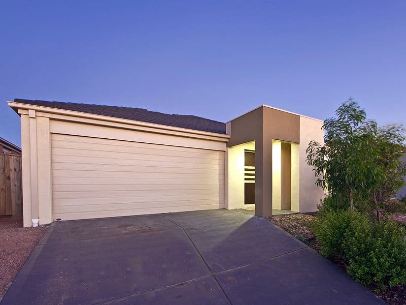 38  Tyler Crescent, TARNEIT VIC 3029, Tarneit - Thumbnail 2
