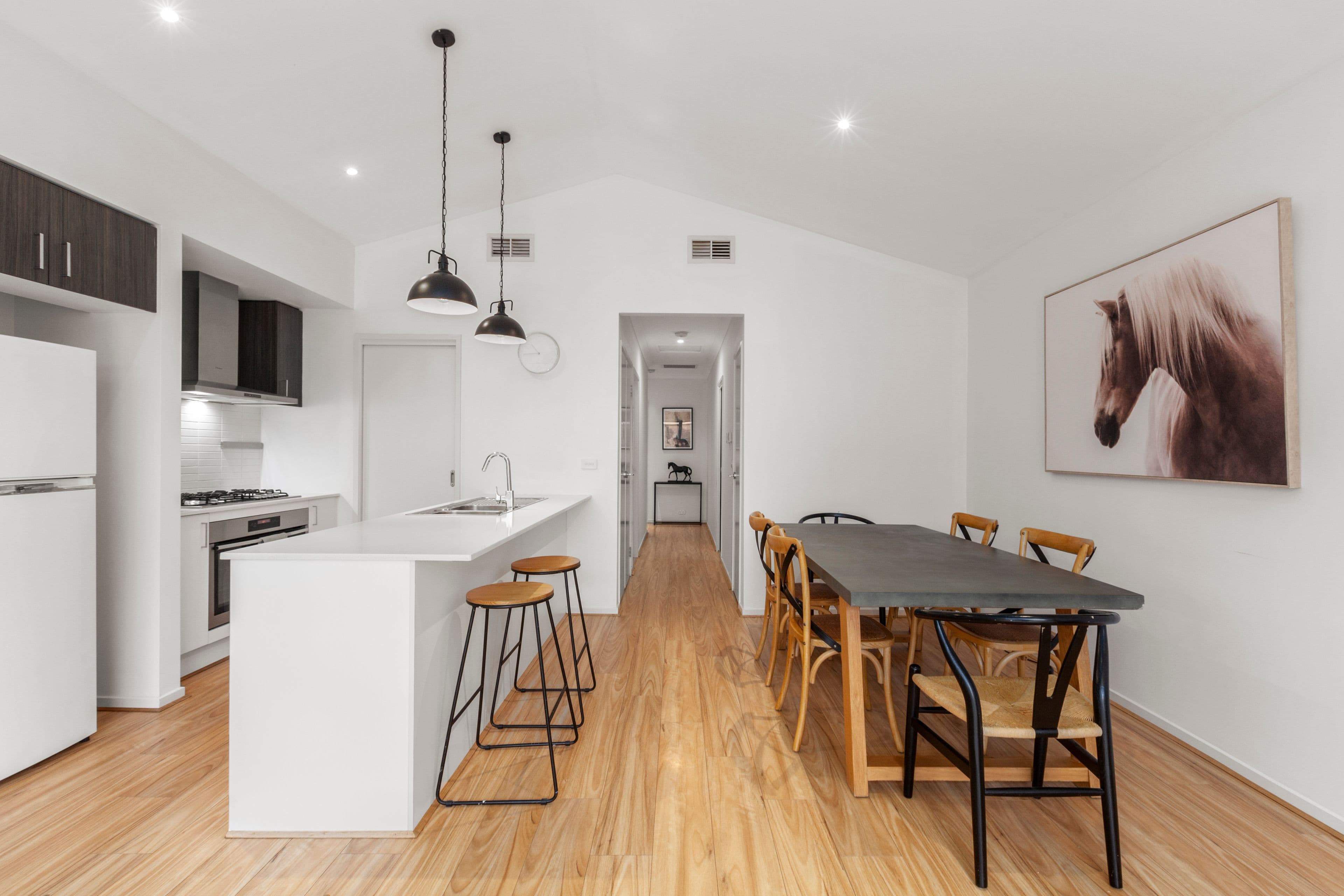 6 Soapstone Walk, Doreen VIC 3754, Doreen - Thumbnail 2