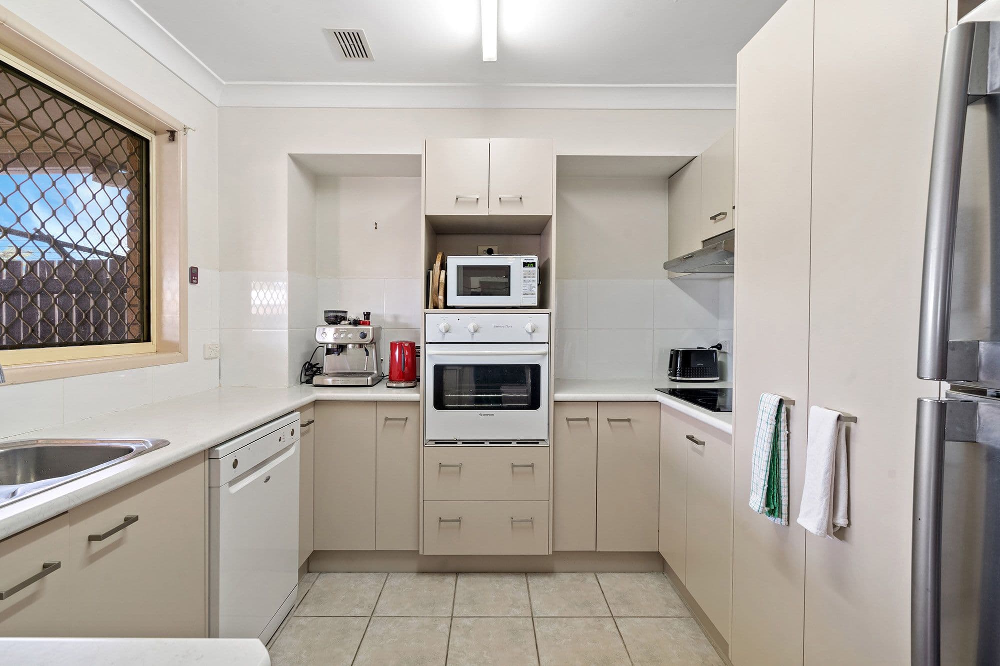2 Corella Place, Runcorn QLD 4113, Runcorn - Thumbnail 7