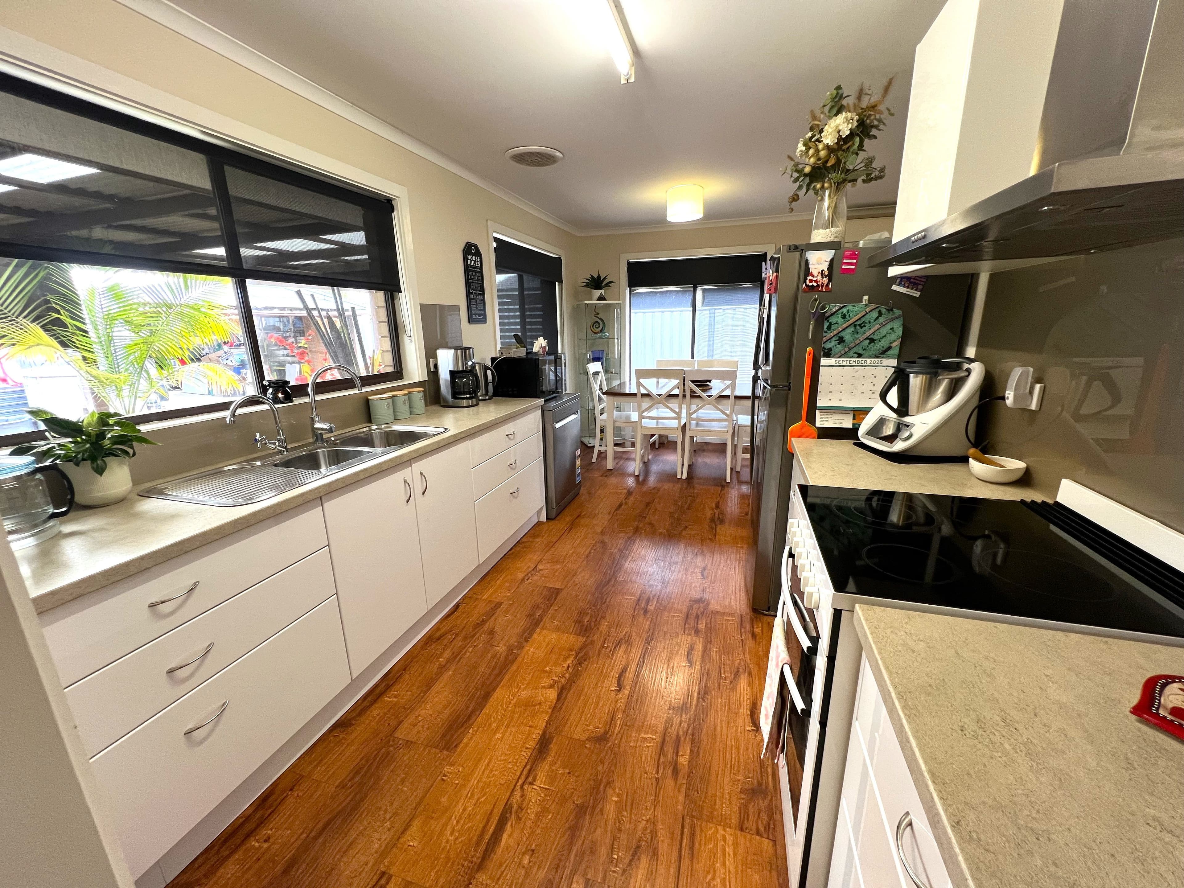 8 Johnston Crescent, Deniliquin NSW 2710, Deniliquin - Thumbnail 3