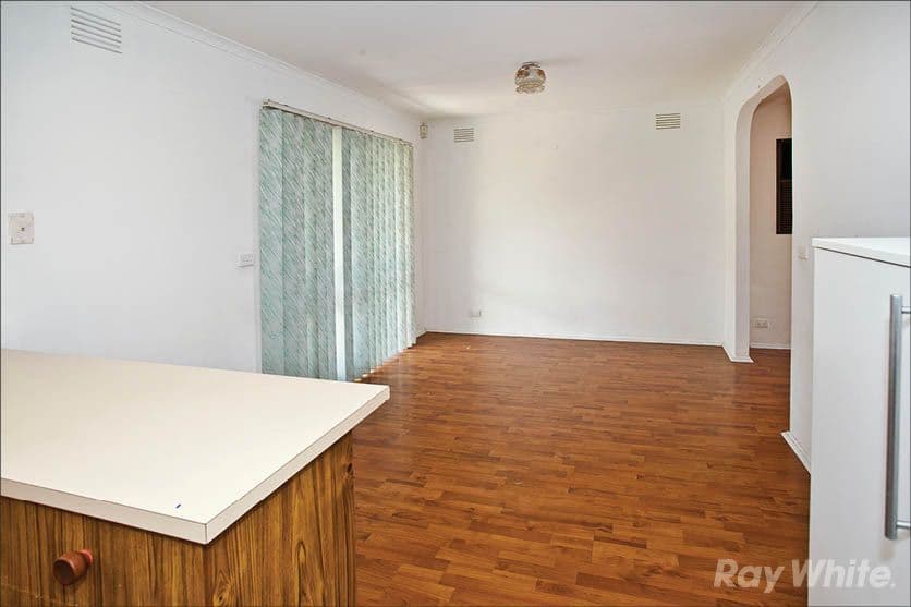 18 Oaktree Drive, HAMPTON PARK VIC 3976, Hampton Park - Thumbnail 3