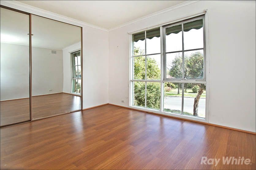 18 Oaktree Drive, HAMPTON PARK VIC 3976, Hampton Park - Thumbnail 6