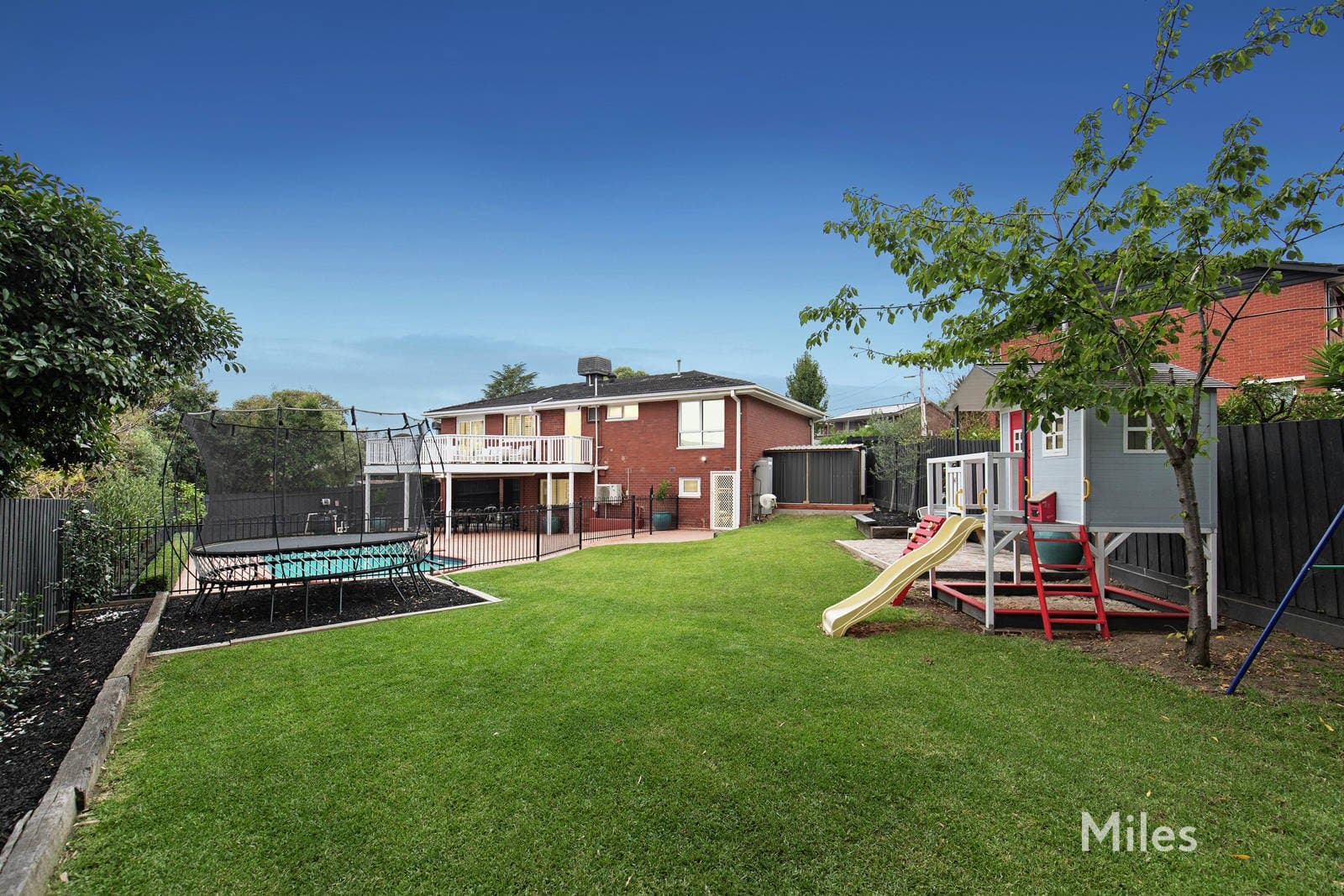 8 Rangeview Court, Viewbank, Viewbank - Thumbnail 2