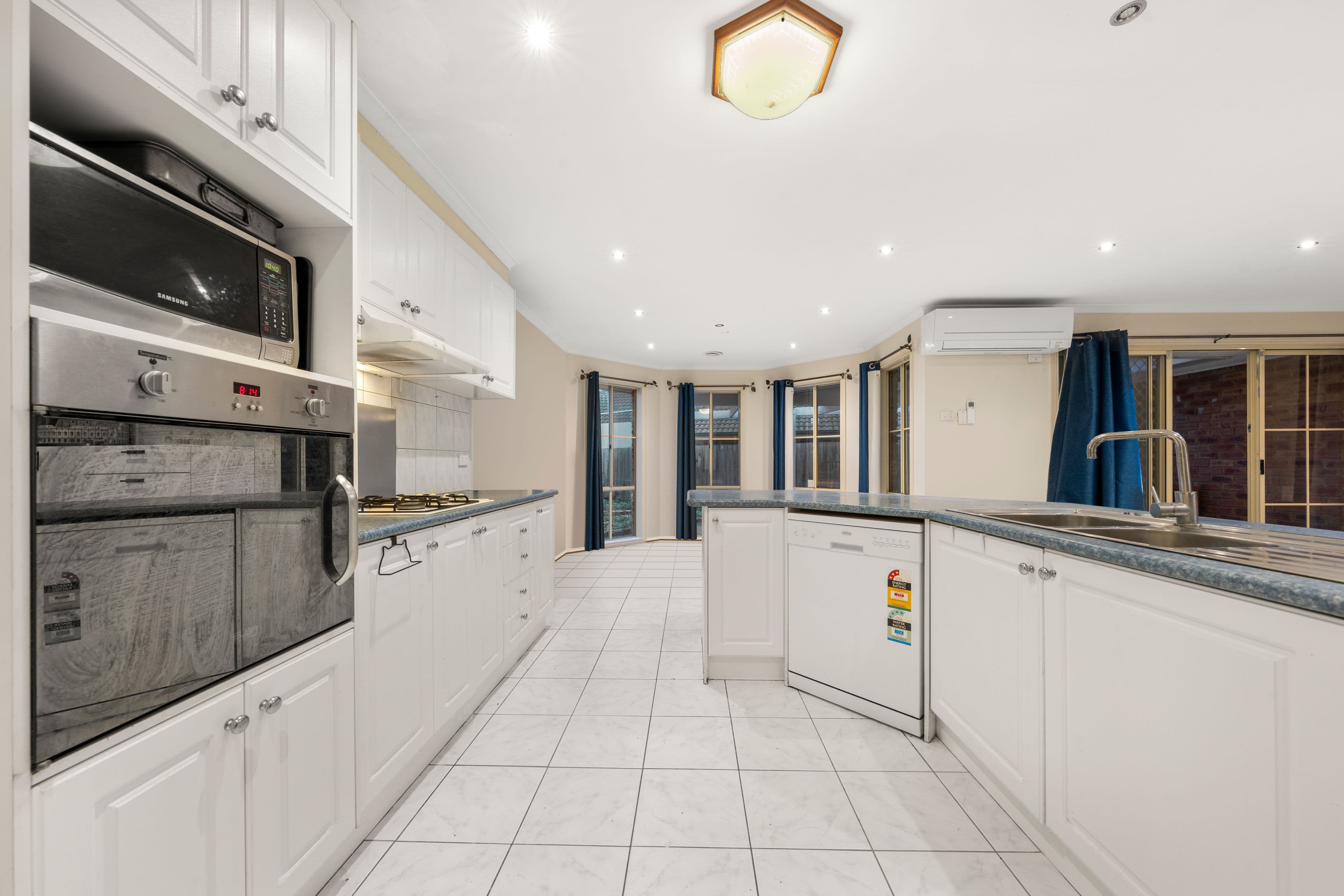 57 Seebeck Drive, Narre Warren South VIC 3805, Narre Warren South - Thumbnail 3