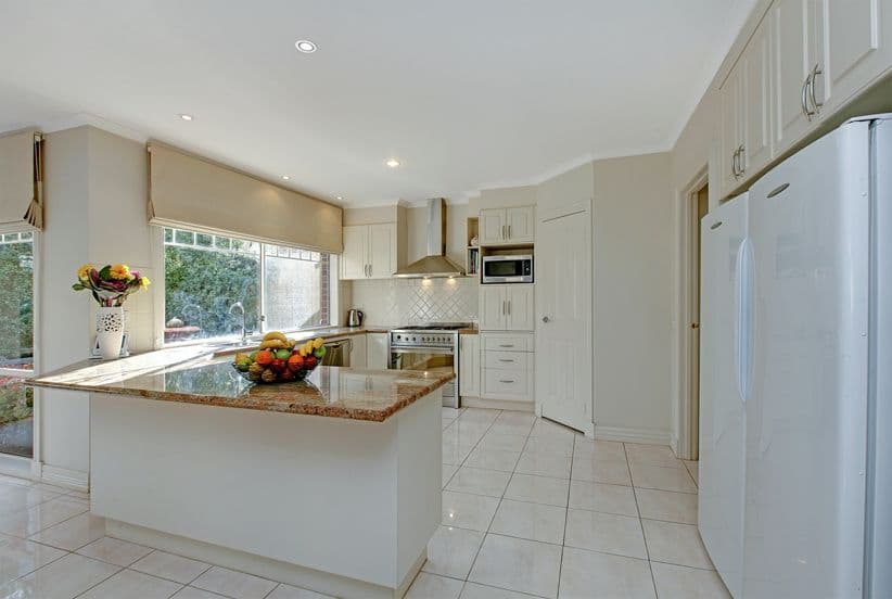 4 Noonan Street, Bundoora VIC 3083, Bundoora - Thumbnail 2