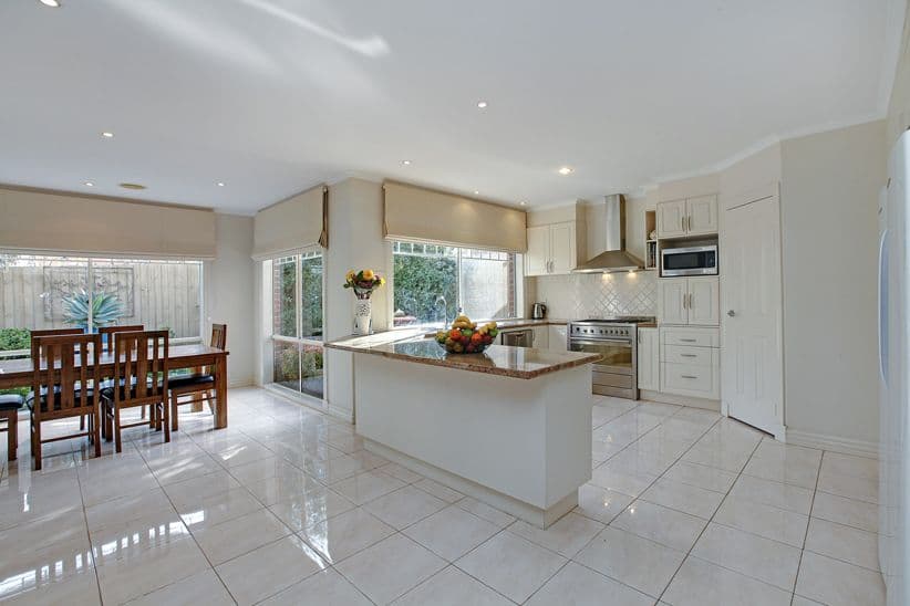 4 Noonan Street, Bundoora VIC 3083, Bundoora - Thumbnail 4