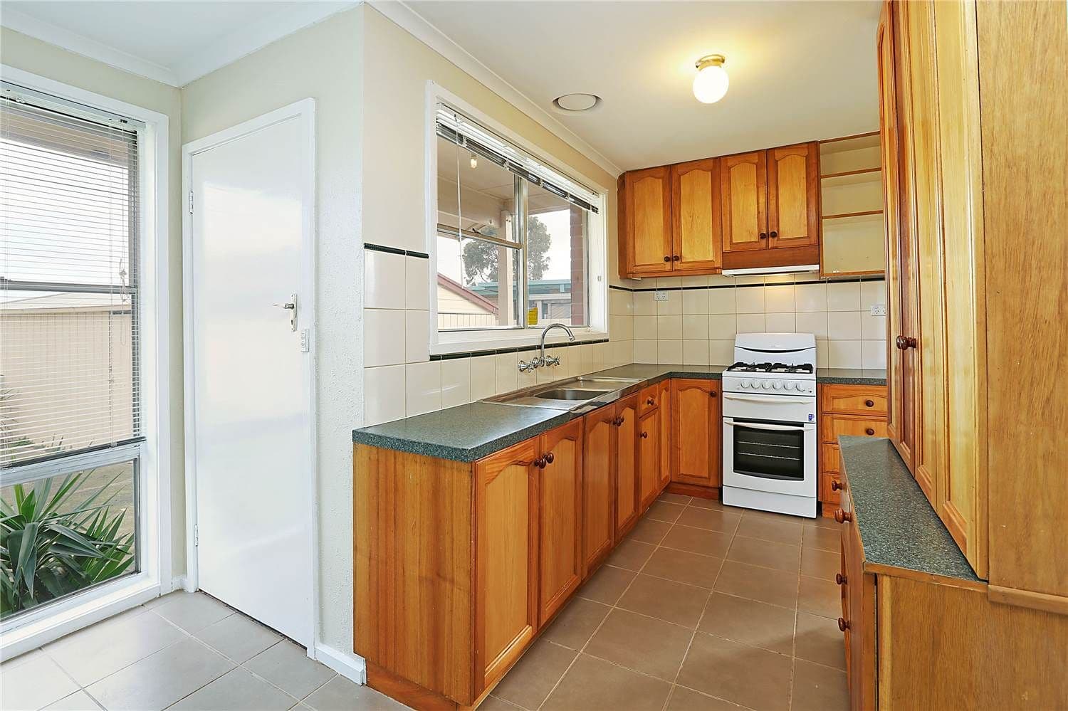 7 Towanga Street, CORIO VIC 3214, Corio - Thumbnail 3