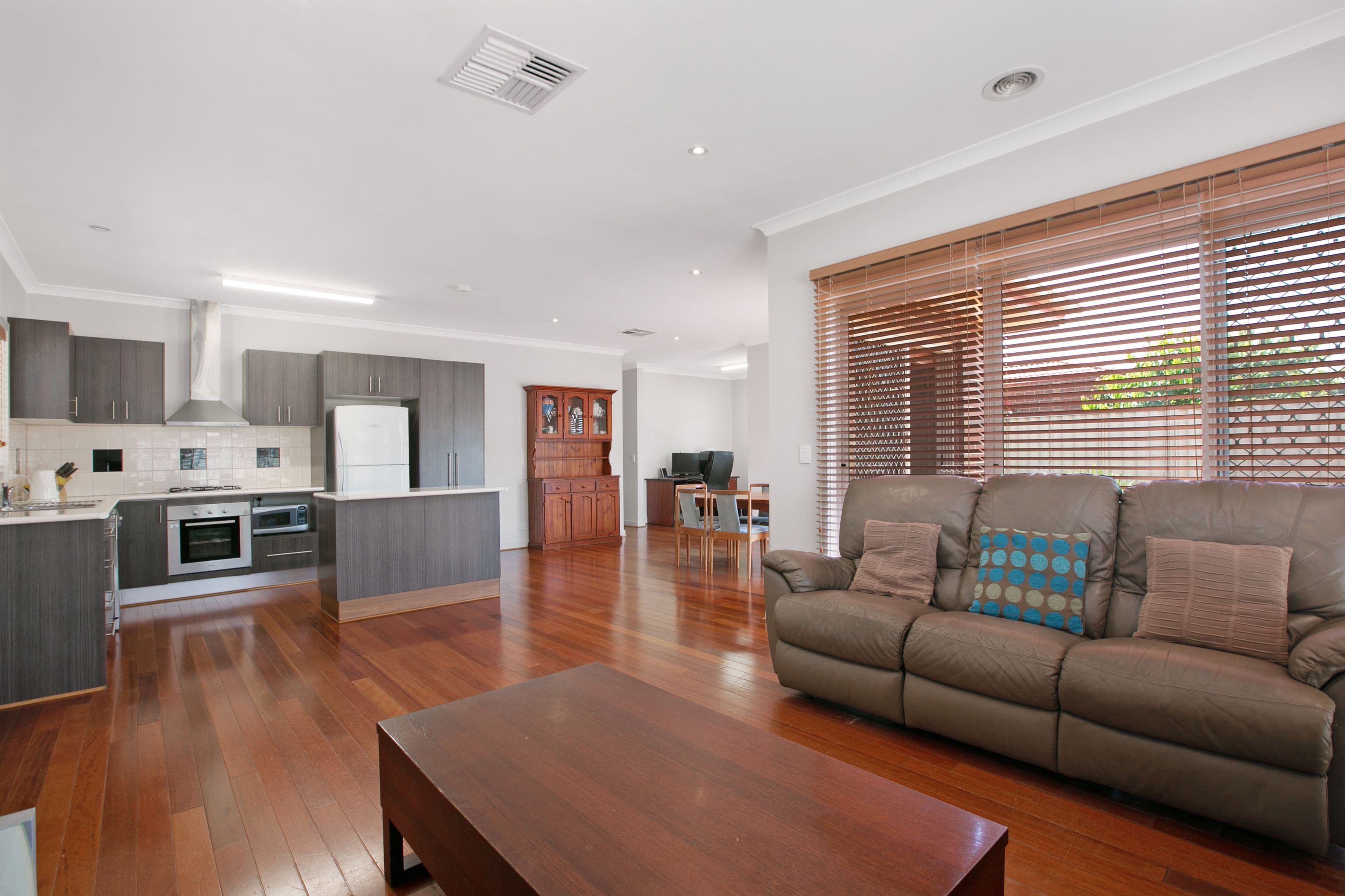 16 Suffolk Street, Reservoir VIC 3073, Reservoir - Image 1