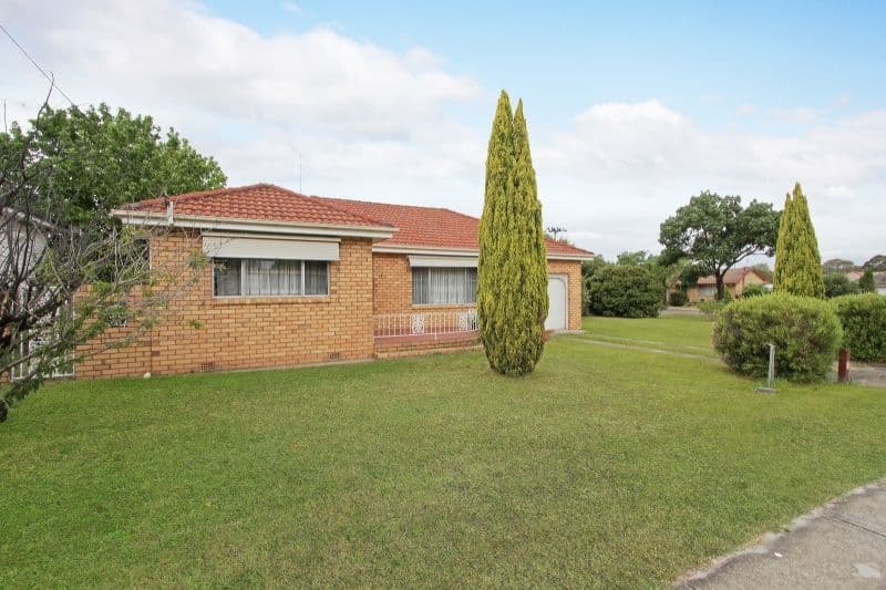 4 Ross Street, Goulburn - Image 1