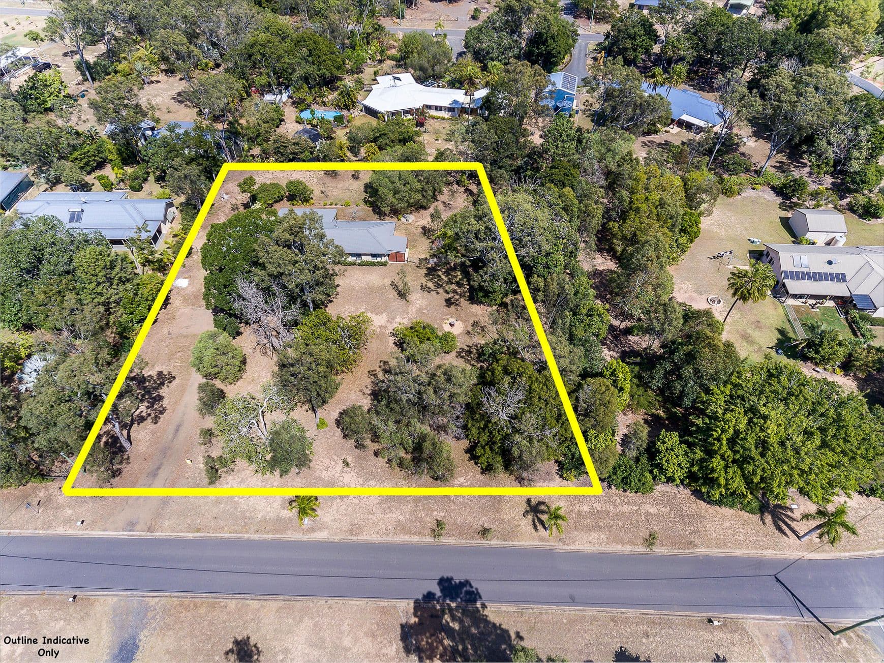 11 Kingfisher Crescent, Moore Park Beach QLD 4670, Moore Park Beach - Thumbnail 2