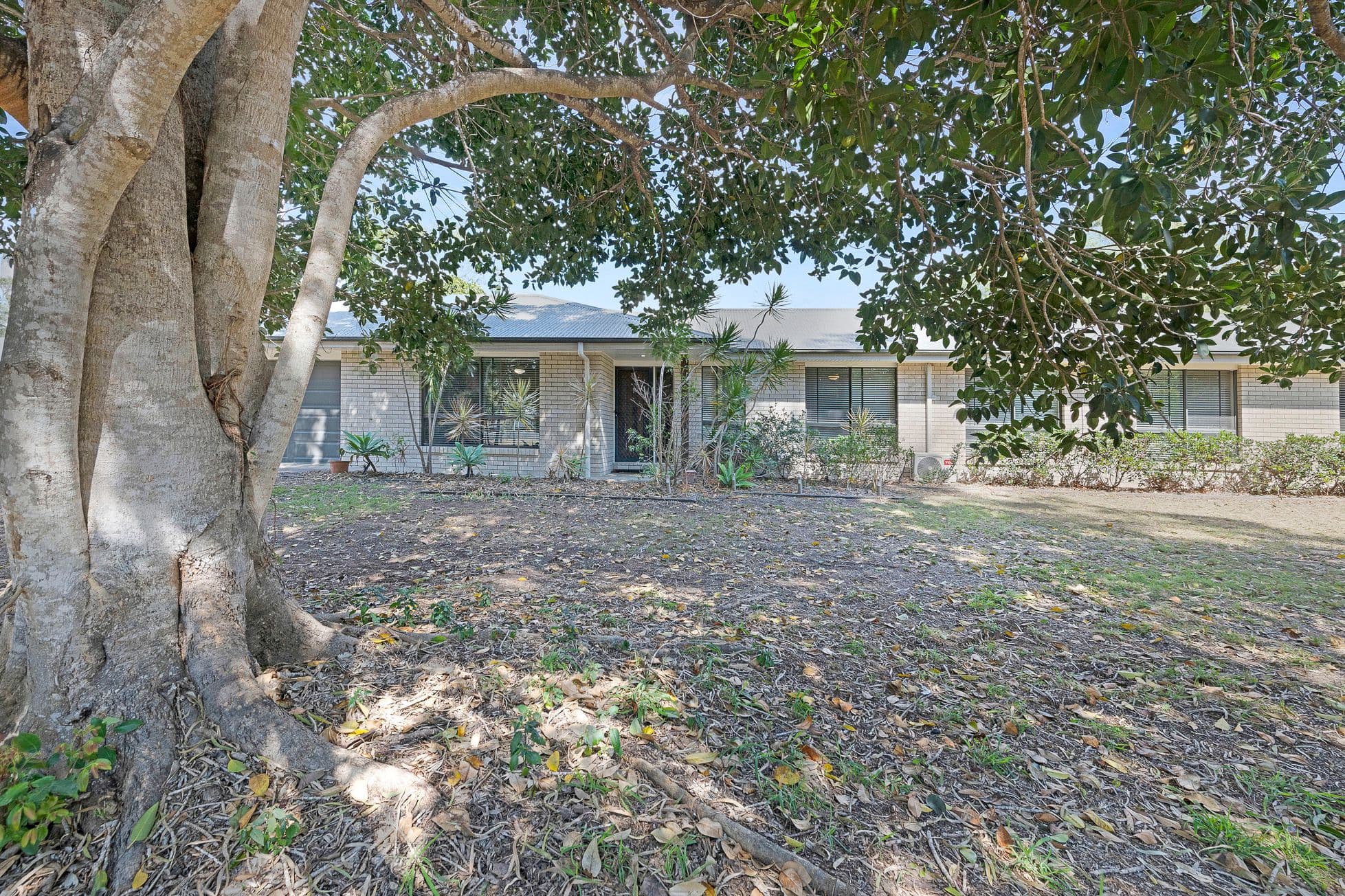 11 Kingfisher Crescent, Moore Park Beach QLD 4670, Moore Park Beach - Thumbnail 3