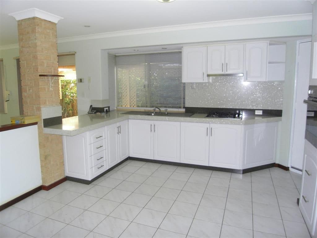 118 Lydon Boulevard, ATWELL WA 6164, Atwell - Thumbnail 2