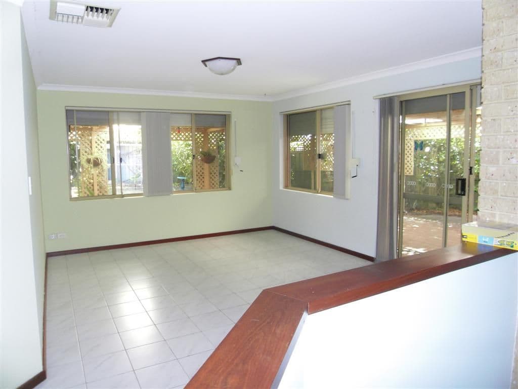 118 Lydon Boulevard, ATWELL WA 6164, Atwell - Thumbnail 5