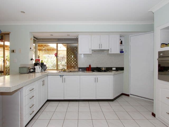 118 Lydon Boulevard, ATWELL WA 6164, Atwell - Thumbnail 7