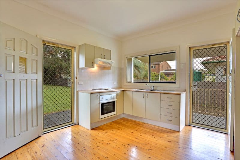 55 Bay Road, Blue Bay NSW 2261, Blue Bay - Thumbnail 4