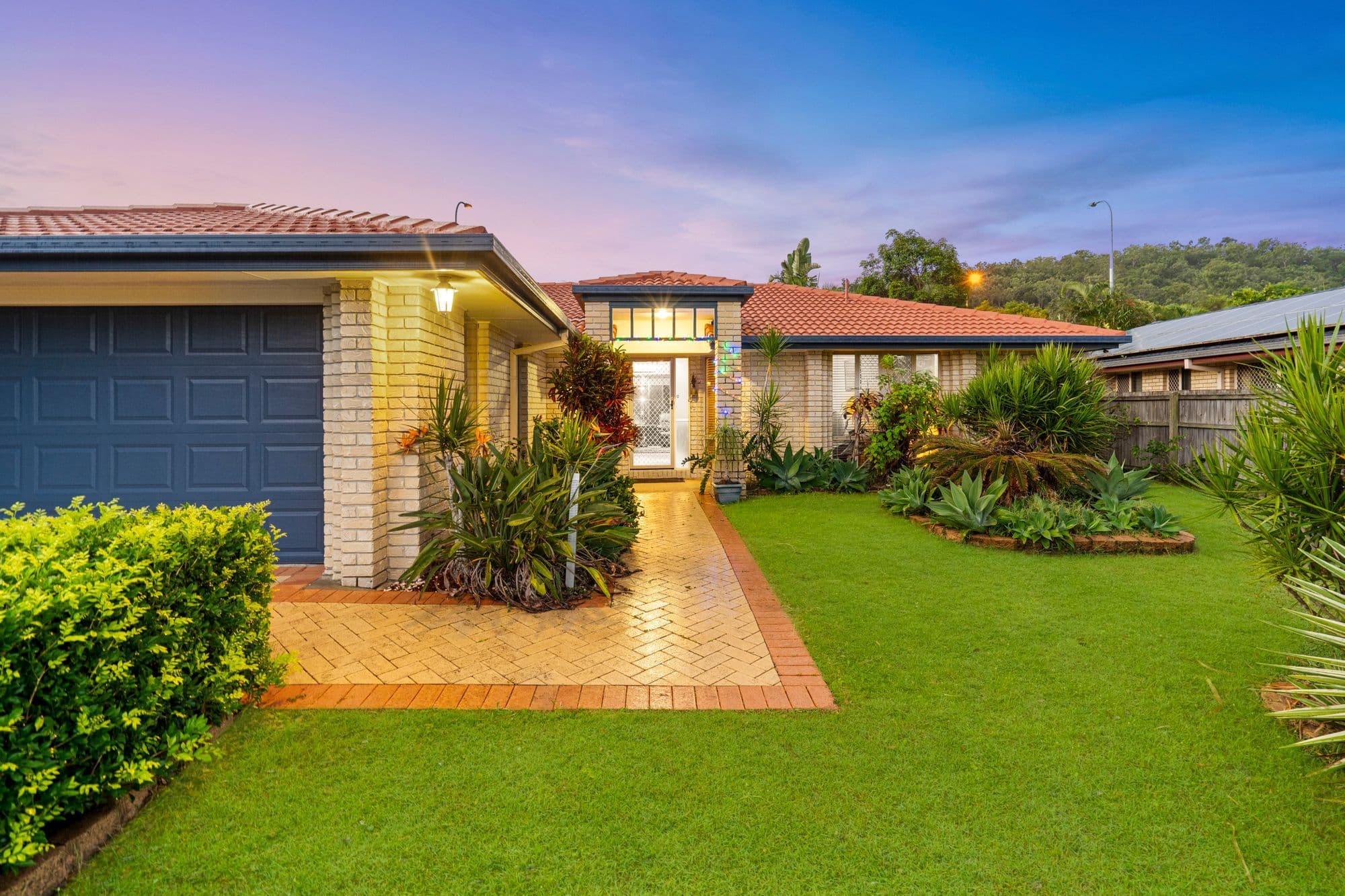 2 Mountain View Crescent, Mount Warren Park QLD 4207, Mount Warren Park - Thumbnail 3